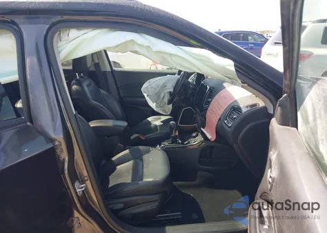 2018 Jeep Compass Limited 4X4 from USA, damaged, VIN 3C4NJDCB4JT436345